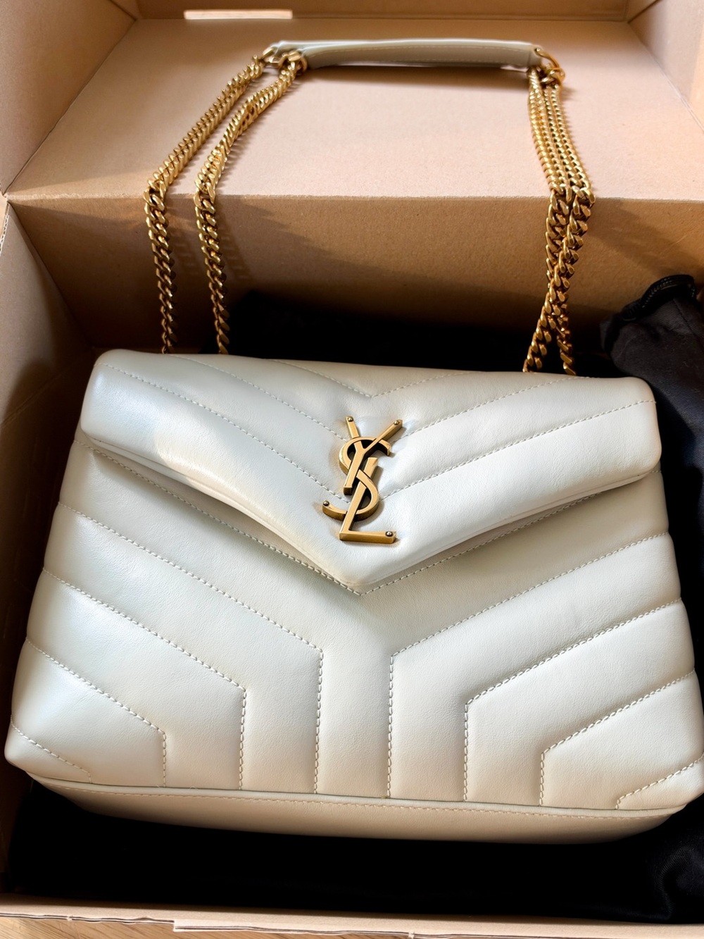 Saint Laurent small loulou Shoulder Bag with Gold Hardware in cream soft - Picture 2 of 12